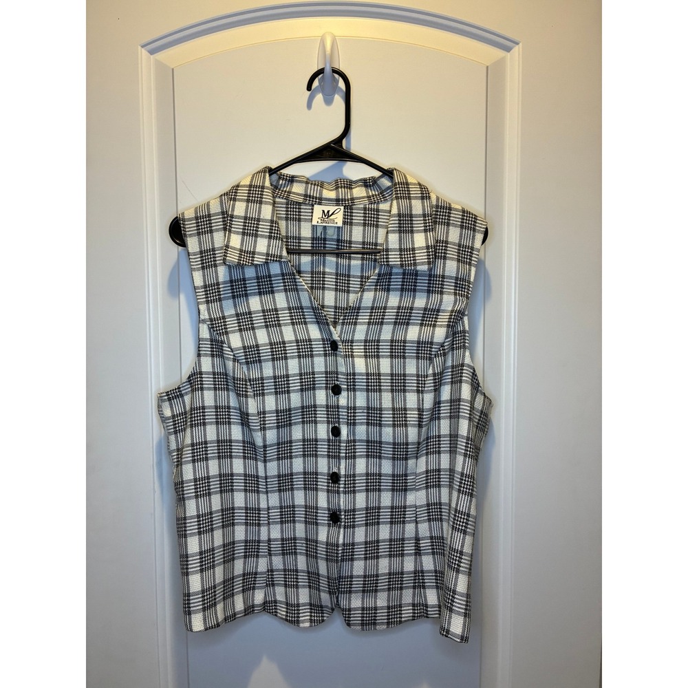 Maggie Lawrence Vintage sleeveless button front Black White Plaid Vest Size S/M‎